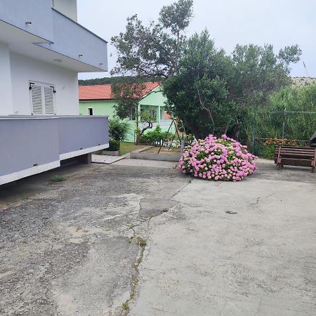 Apartment Valeria لوبار المظهر الخارجي الصورة